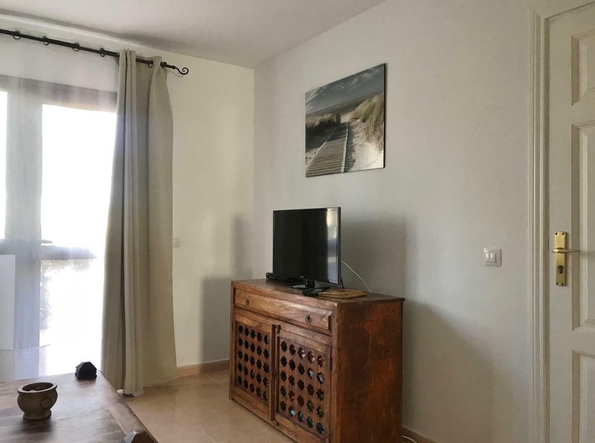 My Pretty Home - Lovely And Spacious Surrounded By Tropical Gardens - Private Covered And Uncovered Terrace - Pool - Parking - Free Fibre Optic Internet コラレホ エクステリア 写真